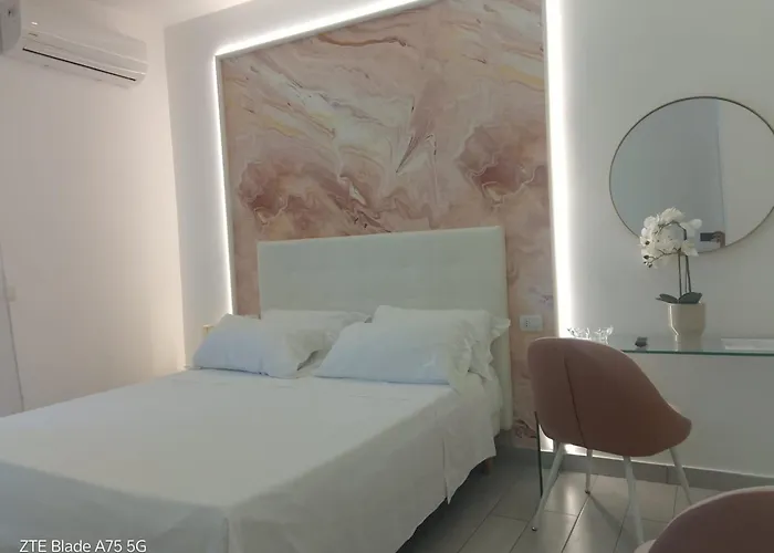 Maison De Luxe